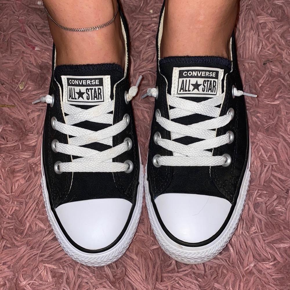 Women’s Converse Chuck Taylors size 8